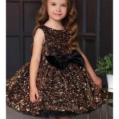 Product information: Material: Polyester Style: Princess Colour: Styles1， Styles2， Styles3， Styles4， Styles5， Styles6， Styles7， Styles8， Styles9， Styles10 Size Information: Size: 80cm,90cm,100cm,110cm,120cm,130cm Size/cm Height Bust Waist 80 70-80 52 52 90 80-90 56 56 100 90-100 60 59 110 100-110 64 61 120 110-120 68 63 130 120-130 72 66 Note: 1. Asian sizes are 1 to 2 sizes smaller than European and American people. Choose the larger size if your size between two sizes. Please allow 2-3cm differences due to manual measurement. 2. Please check the size chart carefully before you buy the item, if you don't know how to choose size, please contact our customer service. 3.As you know, the different computers display colors differently, the color of the actual item may vary slightly from the fo Walking Dress, Dresses Luxury, American Princess, Princess Coloring, Communion Dresses, Childrens Dress, Sparkle Dress, Pageant Dress, Glitter Dress