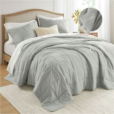 the comforter is made up and ready to be used in this bedding set