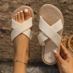 Lasaky - Outdoor Hemp Rope Bottom Large Flower Fashion Casual Slides Casual Slides, Casual Athletic Shoes, Comfy Sandals, Beach Slides, Hemp Rope, Casual Athletic, Leather Slides, Belleza Natural, Flower Fashion