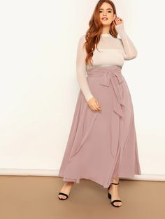 Flare Skirt Plus Size, Bree Kish, Pastel Plain, Split Maxi Skirt, Long Skirt Fashion, High Waisted Maxi Skirt, Minimal Outfit, Pink Pastel