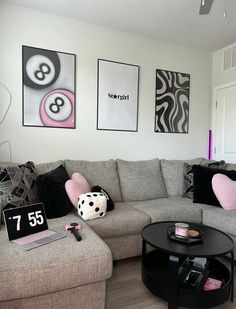 Red Apartment Decor, Girly Living Room, Girl Apartment Decor, Black Bedroom Decor, Modern Apartment Decor, Girly Apartment Decor, First Apartment Decorating, Classy Bedroom, Future Apartment Decor