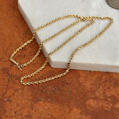 Estate/ vintage 14KT yellow gold diamond-cut rope chain necklace. Length: 16” Solid chain 14KT yellow gold push-in barrel clasp Width: 1.8mm Unisex chain, but length may be female Stamped 14K Weight: 5.2 grams Excellent condition Classic Link Chain Necklace With Rope Detail, Classic Link-style Rope Chain Necklace, Classic Rope Chain Link Necklace, Classic Oval Link Rope Chain Necklace, Classic Rope Chain Necklace With Oval Link, Classic Rope Chain Necklace, 14k Gold Oval Link Rope Chain Necklace, Yellow Gold Rope Chain Necklace For Gift, Adjustable 14k Yellow Gold Rope Chain Necklace