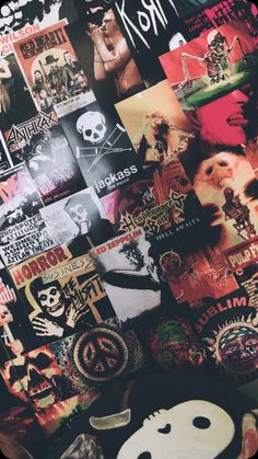 poster wall
alternative
alt
alternative room
posters
metalhead room Goth Room, Weird Kid, Gothic Decor Bedroom, Store Layout, Trippy Wallpaper, Old Room, Cute Room Ideas, Dream Room Inspiration