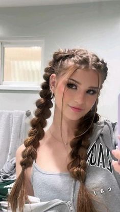 Beautiful heart-shaped braids for everyday use The Mirror, A Girl, Long Hair, Braids, Hairstyles, Mirror, Hair, Plaits