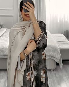 Moroccan Clothing, Modern Hijab Fashion, Campaign Fashion, Modesty Fashion, Fashion Photography Inspiration, Arab Fashion, Hijab Fashion Inspiration, Hijabi Fashion, Abayas Fashion