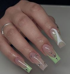 Light Green Nails, Nails May, Green Nail Designs, Green Nail, New Nail, Unique Acrylic Nails, Bling Acrylic Nails, Acrylic Nails Coffin Short