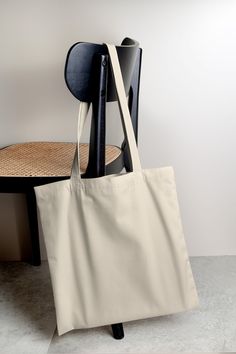 Totebag Aesthetic, Tote Bag Diy Pattern, Blank Tote Bag, Beige Shoulder Bag, Beige Handbag, Shopping Tote Bags