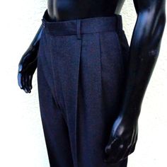 Vintage Beautifully Preserved Double Pleats Lined To The Knees Reinforced Inner Waist Deep Front Pockets *Right Side Change Pocket *Color: Charcoal Grey Tailoring Waist 35" Inseam 31.5" Cuffs 1.5" (7) Belt Loops Photo: Austin Reed Was Commissioned To Make The Iconic 'Siren Suits' For Prime Minister Winston Churchill. Austin Reed Is A Men’s Fashion And Women’s Fashion Retailer Based In The United Kingdom. Founded By Austin Leonard Reed In 1900, They Were The First Menswear Retailer To Craft Ready-To-Wear Clothes With The Same Level Of Expertise As Made-To-Measure. The First Austin Reed Branded Store Was Established On Fenchurch Street, With A Larger Flagship Store Opening In 1 Black Fitted Wool Bottoms, Fitted Black Wool Bottoms, Semi-formal Black Wool Bottoms, Black Wool Bottoms For Semi-formal Occasions, Tailored Gray Bottoms For Tailoring, Classic Black Wool Bottoms, Gray Fitted Semi-formal Bottoms, Gray Fitted Bottoms For Semi-formal Occasions, Fitted Gray Bottoms For Semi-formal Occasions