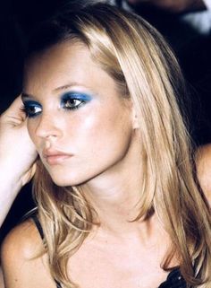 1990s Makeup, Iconic Makeup, Kate Moss Style, Beautiful Profile, Queen Kate, 90s Makeup, Marisa Miller, Smink Inspiration, Laetitia Casta