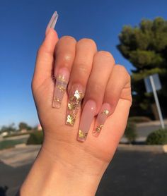 Quince Nails, Fresh Nail, Gold Acrylic Nails, Unghie Sfumate, Acrylic Pink, Winter Manicure, Long Acrylic Nail Designs, White Acrylic Nails, Long Acrylic Nails Coffin