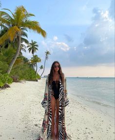 Maldive Outfit Ideas, Honey Moon Outfits The Beach, Bali Looks, Honey Moon Outfit, Maldives Outfit Ideas, Maldives Outfit, Cute Beach Outfits