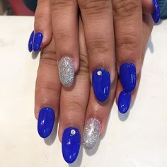 21+ Royal Blue Nail Art Designs, Ideas Design Trends Premium PSD, Vector Downloads Blue Nail Polish Designs, Royal Blue Nails Designs, Nail Art Bleu, Blue Nail Art Designs, Blue And White Nails, Royal Blue Nails, Blue Gel Nails, Natural Nail Art