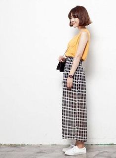 Winter Skirts, Look Books, Skirts Outfits, Plaid Outfits, Trendy Skirts, Nice Clothes, Summer Lookbook, Outfit Hijab, Black And White Plaid