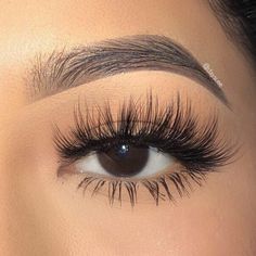 KET FEATURES: Length: 16mm 3D Faux Mink Lash Reusable up to 25x depending on care *COMES IN OUR OLD LASH DREAMS PACKAGING* Lash Tut Short Lashes, Big Lashes And Eyeliner, Wispy Eyelashes, Lash Extensions Styles, Eyelash Extensions Styles, Perfect Eyelashes, Pretty Lashes, Applying Eye Makeup, Eyelash Extentions