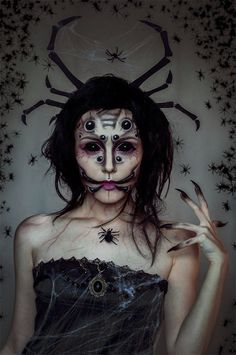 Diy Spider Costume, Spider Halloween Costume, Spider Makeup, Diy Spider, Creepy Halloween Costumes, Spider Costume, Spiders Scary