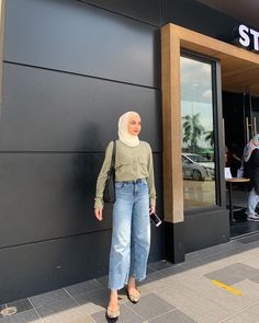 Elastic Jeans, Hijabi Outfit, Modern Hijab Fashion, Hijab Style Casual, Hijab Ootd, Modesty Fashion, Hijabi Outfits Casual, Muslim Outfits