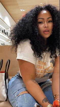 Outfits Black Women, Hair Laid, Hair Crush, Favorite Hairstyles, Black Girls Hairstyles, Big Hair, Hair Health, Hair Skin, Weave Hairstyles