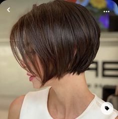 Micro Bob, Girls Haircuts, Kort Bob, Bob Hairstyles For Thick, Design Chair, Chin Length Hair, Bob Hairstyles For Fine Hair, Short Bob Haircuts, Penteado Cabelo Curto