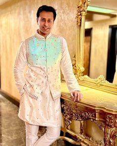 Aisha Rao, Jatin Malik, Kurta And Pants, Rahul Khanna, Rahul Mishra, Red Kurta, Resham Embroidery, Anushree Reddy, Celebrity Closet