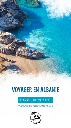 the cover of voyager en albanie, an article on tourism in france