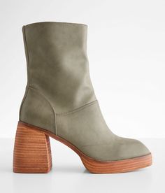 Beast Fashion Foster Boot - Green US 11, Women's Moss Distressed faux leather square toe boot Side zip detail Cushioned footbed 8 shaft 3 1/2 chunky stacked heel. All man made materials.. WOMEN'S SHOE SIZE CONVERSION CHART US 5 5.5 6 6.5 7 7.5 8 8.5 9 9.5 10 11 12 EU 35-36 36 36-37 37 37-38 38 38-39 39 39-40 40 40-41 41-42 42-43 UK 3 3.5 4 4.5 5 5.5 6 6.5 7 7.5 8 9 10 *Conversion sizes may vary. Available in whole and half sizes. Apparel & Accessories > Shoes Sorrel Boots, Womens Fall Boots, Cutesy Outfit, Size 12 Women Shoes, Trendy Womens Shoes, Green Boots, Winter Shoes For Women, Chelsea Boots Women, Conversion Chart