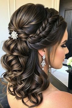 Curly Hairstyles For Ball, Wedding Hair Styles Curly, Semi Formal Dance Hairstyles, Quinceanera Hairstyles For Curly Hair, Vision Board Hair, Shiny Hair Mask, Hair Wedding Ideas, For Short Hair Hairstyles, Hair Clip Hairstyles