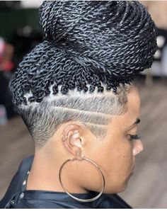 Box Braids With Shaved Sides And Back, Sharp Hairstyles, Braids With Undercut, Knot Braids, Mohawk Cut, Mohawk Braids, Braided Mohawk, Shaved Side