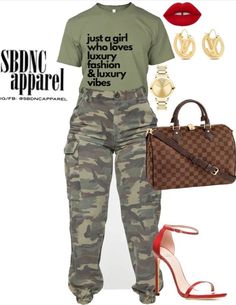 Camouflage Fashion, Classy Casual Outfits, Camo Pants, Classy Casual, Beautiful Bouquet, Fall Fashion Outfits