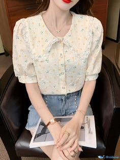 Orcajump - Floral Print Doll Collar Blouse, Elegant Lace Contrast Short Sleeve Blouse For Spring & Summer, Women's Clothing Peplum Blouse, Collar Blouse, Casual Blouse, Lace Pattern, Plus Size Casual, Short Sleeve Blouse, Printed Blouse, Dance Wear, Collar Styles