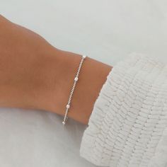 Silver Bracelet Simple, Simple Jewelry Silver, Minimalist Bracelet Silver, Dainty Silver Jewelry, Minimalist Silver Jewelry, Homecoming Jewelry, Silver Prom Jewelry, Heart Chain Bracelet, Minimalist Jewelry Silver