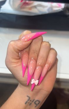 Pink Stiletto Nails, Stilleto Nails Designs, Long Stiletto Nails, Big Mama, Hard Nails, Stiletto Nails Designs, Glow Nails, Nail Stuff, Dope Nail Designs