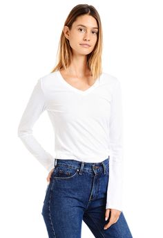 Fitted V-Neck Long Sleeve Tee - Marcy - White Most Comfortable Jeans, White Tee, V Neck Tee, White Long Sleeve, Long Sleeve Tee, Sweater Shop, Straight Leg Jeans, Peru, Women Long Sleeve