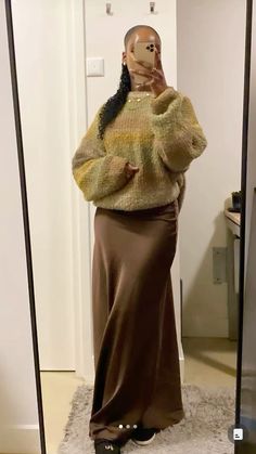 Earthy Outfits Autumn, Earthy Fall Aesthetic, Classy Maxi Skirt Outfit, Modest Fall Inspo Outfits, Modest Winter Fits Aesthetic, Modesty Outfits Aesthetic, Fall Earthy Outfits Aesthetic, Long Satin Skirt Outfit Winter, Study Fits Aesthetic