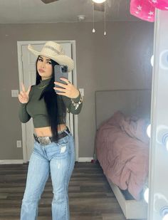 Jaripeo Fits, Cowgirl Style Outfits, Latina Fashion Outfits, Latina Fashion, Style Outfits, Cowboy, Cute Outfits, Fashion Outfits