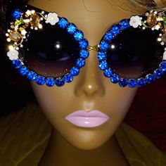 Sparkling Blue White And Yellow Trendy Blue Sunglasses For Evening, Blue Sunglasses For Summer Evening, Blue Tinted Sunglasses For Party, Blue Glass Sunglasses For The Beach, Blue Tinted Sunglasses For Parties, Blue Sunglasses For Spring Party, Blue Glass Sunglasses For Beach, Elegant Blue Sunglasses For Party, Blue Tinted Party Sunglasses