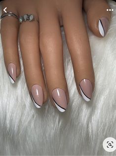 Burgundy And Silver French Tip Nails, White Painted Nails With Design, Classy Looking Nails, Nails With Lines Design, Nails With Lines, White And Black Nails, Lace Nails, Nail Sizes, Fall Nail Designs