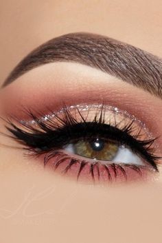 Make Up Diy, Eyeliner Tips, Mekap Mata, Eye Makeup Pictures, Smink Inspiration, Eye Makeup Steps, Glitter Eyeliner, Wedding Makeup Looks, Eye Makeup Designs