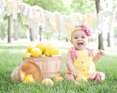 Lemonade Stand Photo Shoot, Mini Photo Sessions, 1st Birthday Photoshoot, Photography Mini Sessions, Milestone Pictures, Photography Themes, Toddler Photography, Themes Photo, Decoration Photo