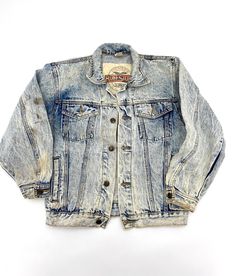 Member Ruff Stuff Club Vintage 90's Denim Jean Jacket Stains. This jacket is awesome but It has some grease stains on the sleeves and some over the rest of the jacket. Please See photos. 90s Washed Denim Jacket For Fall, 90s Style Washed Denim Jacket For Fall, Distressed Vintage Denim Jacket For Streetwear, 90s Washed Long Sleeve Denim Jacket, Retro Acid Wash Long Sleeve Denim Jacket, Pre-washed Denim Jacket For Streetwear, Grunge Long Sleeve Stonewashed Outerwear, Vintage Distressed Faded Outerwear, Vintage Washed Outerwear For Streetwear