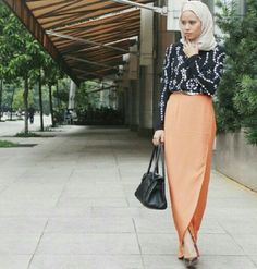 this skirt Eid Long Skirt With Dupatta, Hijabi Streetwear Skirt, Hijabi Outfit, Islamic Fashion, Hijabi Fashion