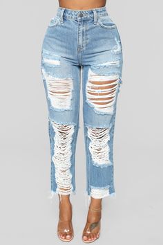 Rip Jeans, High Waisted Distressed Jeans, Simple Wardrobe, Black Platform Heels, Cornrow Hairstyles, Jeans Fashion, Fashion Nova Jeans, Clothes Style, Tshirt Outfits