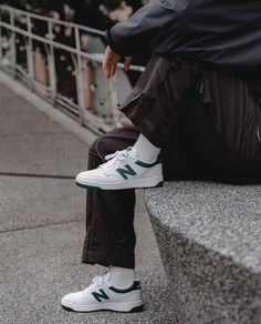 New Balance 480 Outfit, Nb 480, New Balance Style, Western Outfits Men, Sneakers Street, Aesthetic Outfits Men, Europe Fashion