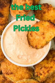 Enjoy restaurant-quality flavor at home with this easy deep-fried pickles recipe! Serve these crispy bites with your favorite dip—ranch, aioli, or blue cheese—for the perfect snack or appetizer. Ranch Aioli, Fried Pickle Recipe, Crispy Fried Pickles, Deep Fried Pickles, Fried Pickles Recipe, Dill Pickle Slices, Pickles Recipe