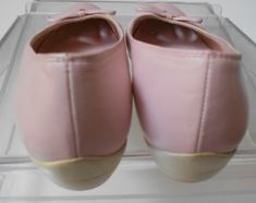 "Pink leather pumps Amalfi exclusive for Nordstrom Bow and three openings Clean and comfortable Normal wear sign but it's in great condition Dimension length 10.5\" ball of foot 3.5\" heel 1\"" Pink Slip-on Ballet Flats For Spring, Pink Ballet Flats With Bow And Round Toe, Pink Flats With Bow And Round Toe, Pink Low Heel Ballet Flats For Spring, Pink Ballet Flats With Bow For Spring, Pink Spring Ballet Flats With Bow, Pink Bow Ballet Flats For Spring, Pink Slip-on Flats With Round Toe, Feminine Pink Flats With Low Heel