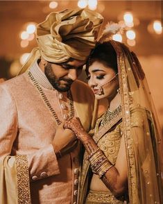 Marriage Poses, Bride Groom Photoshoot, Bride Groom Poses, Bride Photos Poses, Groom Photoshoot, Engagement Photography Poses