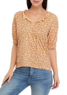 Filled with a pretty floral print, this boho-chic peasant top from Wonderly will instantly inspire. | Wonderly Women's Petite Textured Peasant Top, PXL Bohemian Ditsy Floral Print Tops For Fall, Bohemian Spring Blouse With Ditsy Floral Print, Feminine Tops With Ditsy Floral Print For Fall, Feminine Ditsy Floral Print Tops For Fall, Bohemian Ditsy Floral Print Top For Summer, Bohemian V-neck Top With Ditsy Floral Print, Peasant Top, Peasant Tops, Petite Outfits