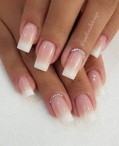 100 Beautiful wedding nail art ideas for your big day 1 - Fab Mood | Wedding Colours, Wedding Themes, Wedding colour palettes Mama Nails, Wedding Colour Palettes, Fab Mood, Mood Wedding, Wedding Nail Art, Nail French, Wedding Day Nails, Wedding Nail Art Design, Line Nail Art