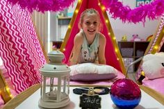 Treat your birthday boy or girl to a great sleepover with their mates with these 27 fun sleepover ideas, from food to activities and more Sea Party Food, Disney Movie Up, Balloon Hacks, Hanging Balloons, Floating Balloons, Beach Food, Bluey Birthday