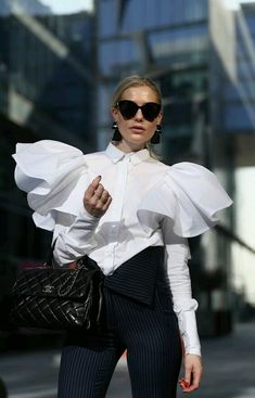 Couture Dior, Afrikaanse Mode, Dramatic Style, Mode Inspo, Cool Street Fashion, White Shirts, Modern Fashion