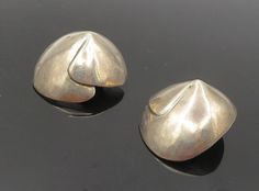 "925 Sterling Silver - Vintage Dark Tone Hollow Non Pierce Earrings - EG4633  925 Sterling Silver - Vintage Dark Tone Hollow Non Pierce Earrings - EG4633  Jewelry Type:         Earrings   Metal Type:            925 Silver   Metal Size:             1.25\"  Stone Type:            N/A  Condition:              N/A  Jewelry Weight:     20.2 Grams  PLEASE NOTE: THIS ITEM IS PRE-OWNED. ALTHOUGH MOST ITEMS ARE IN VERY GOOD CONDITION, SOME MAY NEED CLEANING AND/OR MINOR REPAIRS. WE MAKE A VERY STRONG EFFORT TO UPLOAD CLEAR PICTURES. PLEASE INSPECT ALL PICTURES AND ASK ALL QUESTIONS YOU MAY HAVE PRIOR TO MAKING A PURCHASE. NOT ALL STONES ARE GENUINE, SOME ARE ENHANCED OR CREATED." Christmas Tree Earrings, Earrings Metal, Earring Tree, Earings Piercings, Vintage Earrings, Types Of Metal, Metallic Silver, 925 Silver, Jewelry Earrings